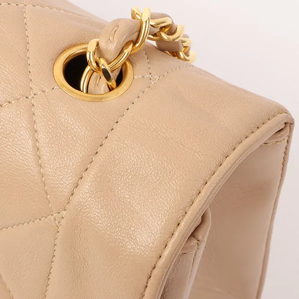 Chanel Around 1990 Made Edge Design Flap Turn-Lock Chain Bag Beige