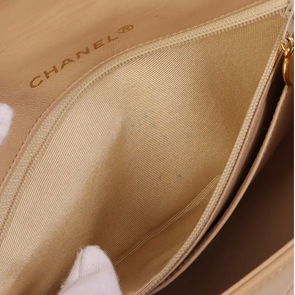 Chanel Around 1990 Made Edge Design Flap Turn-Lock Chain Bag Beige