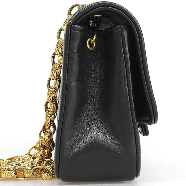 CHANEL Around 1990 Made Edge Design Flap Turn-Lock Chain Bag Black