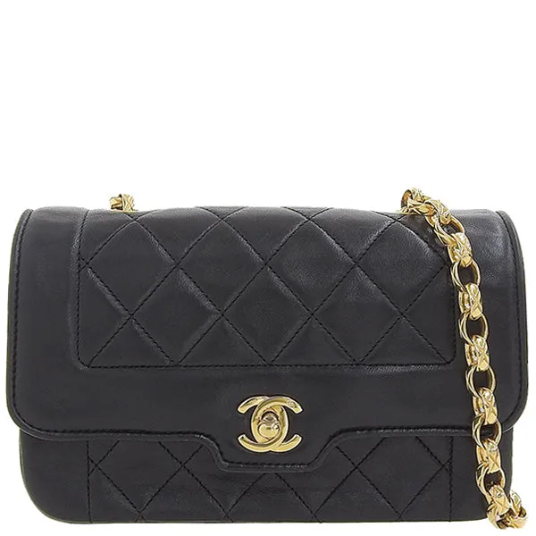 CHANEL Around 1990 Made Edge Design Flap Turn-Lock Chain Bag Black