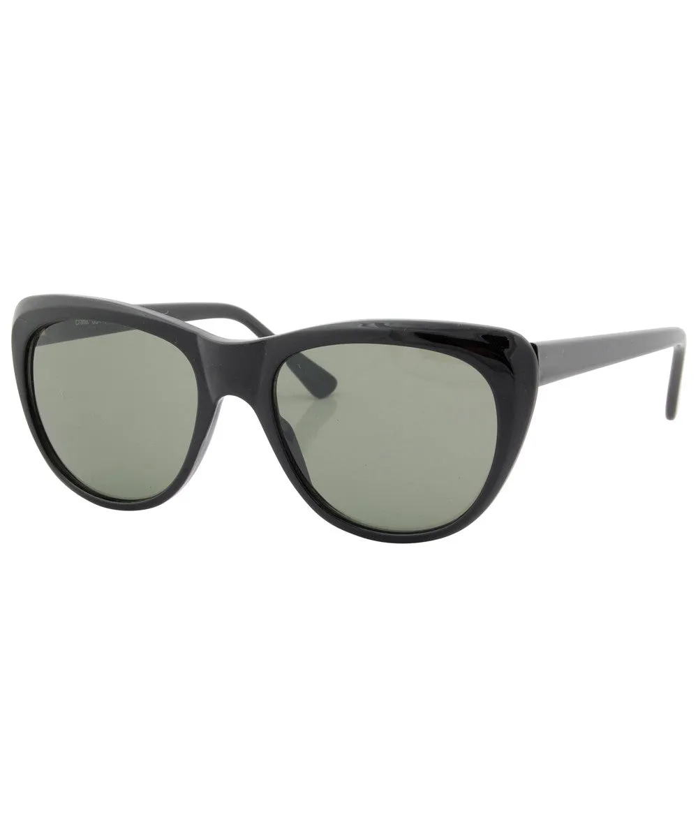 CHARMING Black Cat-Eye Sunglasses