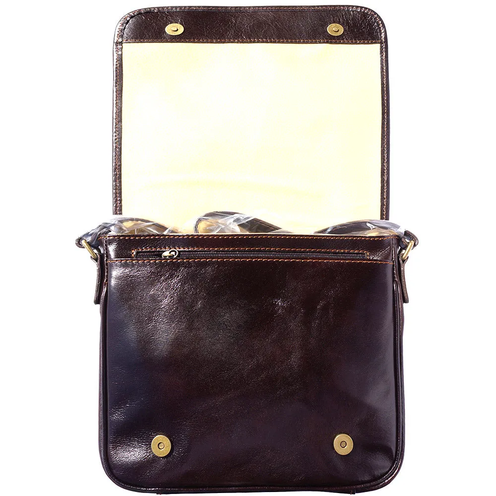 Christopher Messenger bag in cow leather