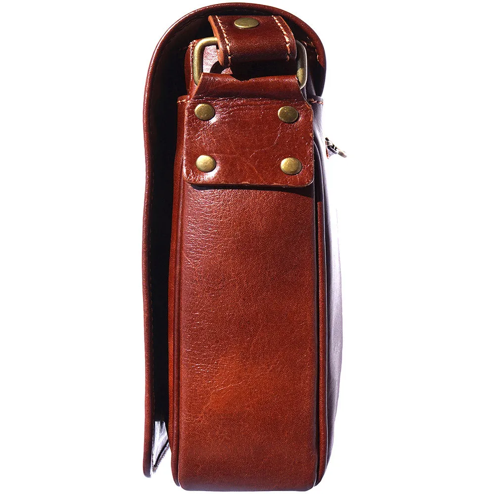 Christopher Messenger bag in cow leather
