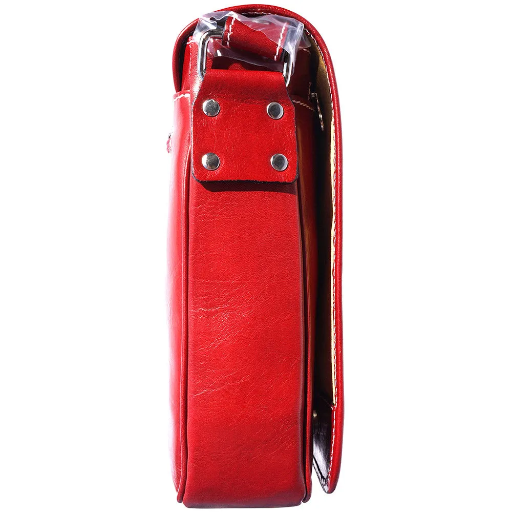 Christopher Messenger bag in cow leather