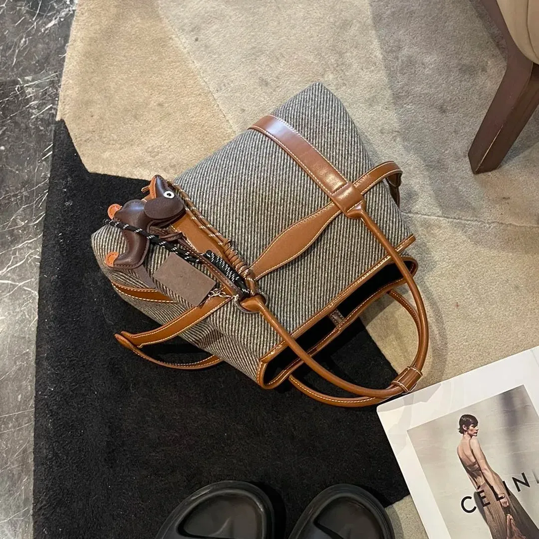 Large Capacity Crossbody Solid Top-Handle Bag