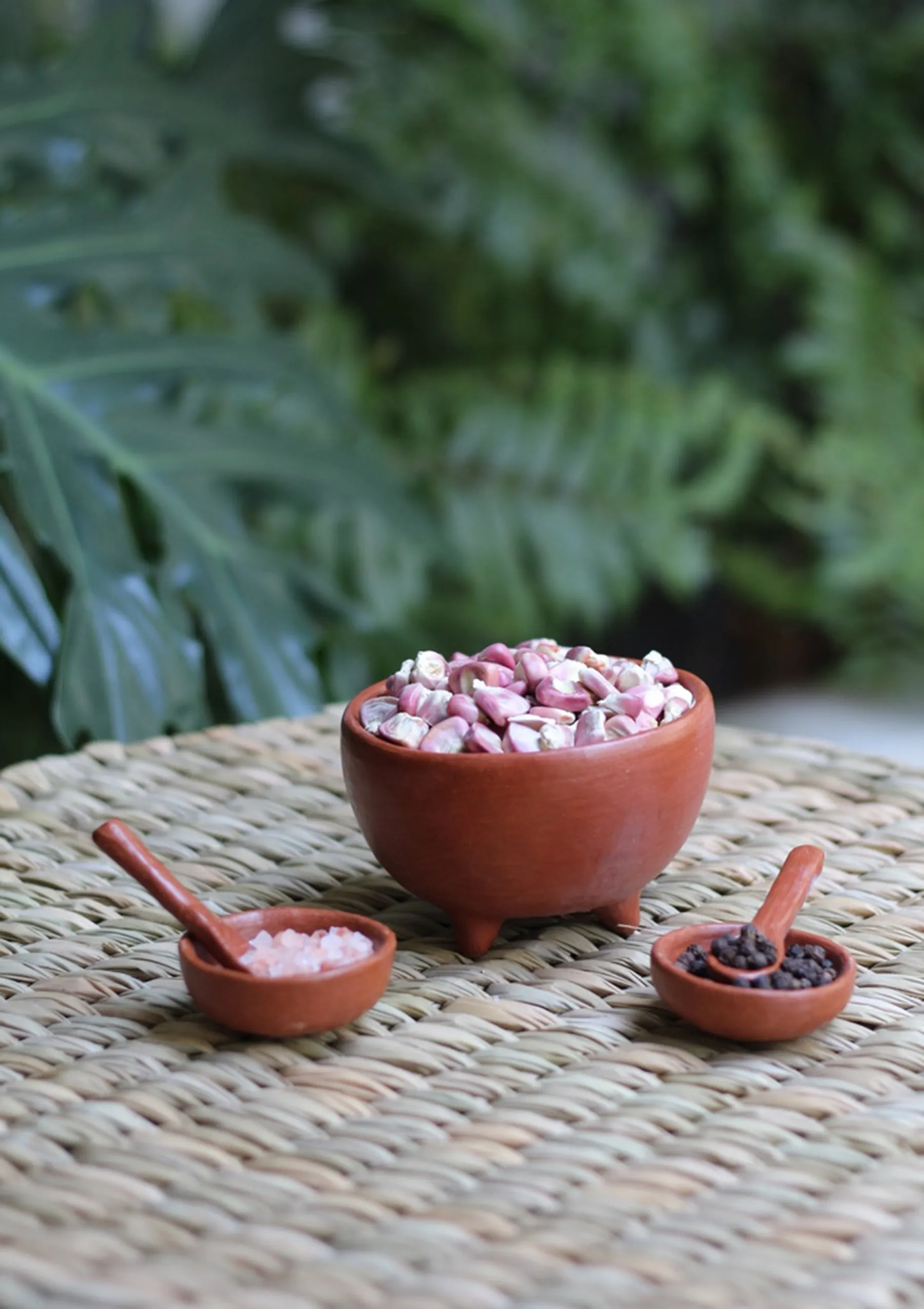 Tripod Bowl