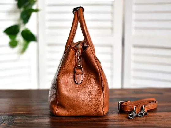 YAAGLE Women Large Capacity Multi-interlayers Tanned Leather Top-handle Bag YG8608